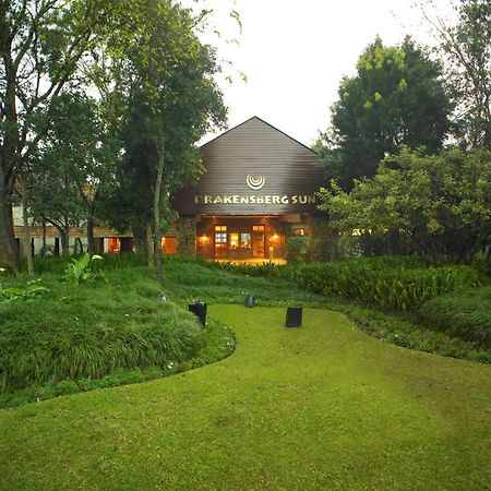 Drakensberg Sun Resort Champagne Valley Exterior photo