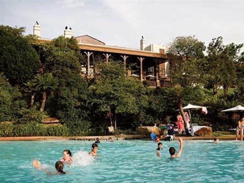 Drakensberg Sun Resort Champagne Valley Exterior photo